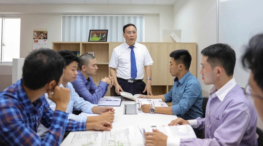 GS.TSKH Nguyễn Đình Đức vinh dự là 1 trong 5 nhà khoa học được bình chọn trong Top 100 nhà nghiên cứu xuất sắc nhất châu Á năm 2026